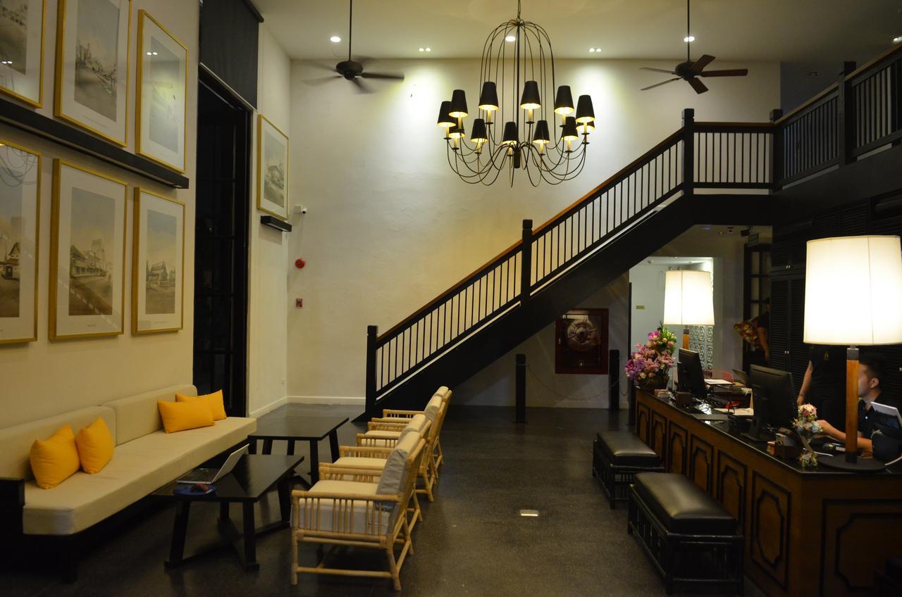 Buri Siri Boutique Hotel Chiang Mai Bagian luar foto